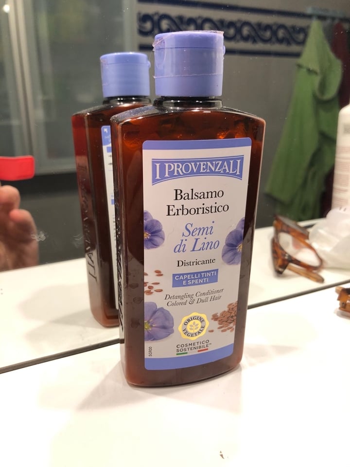 photo of I Provenzali Shampoo Erboristico Ai Semi Di Lino shared by @kalipaola on  13 Mar 2020 - review