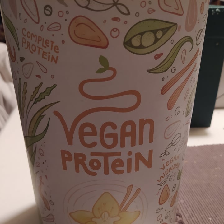 photo of Alpha Foods (Supplements) Vegan Protein Vanilla 1200g shared by @claudio87 on  17 Jun 2022 - review