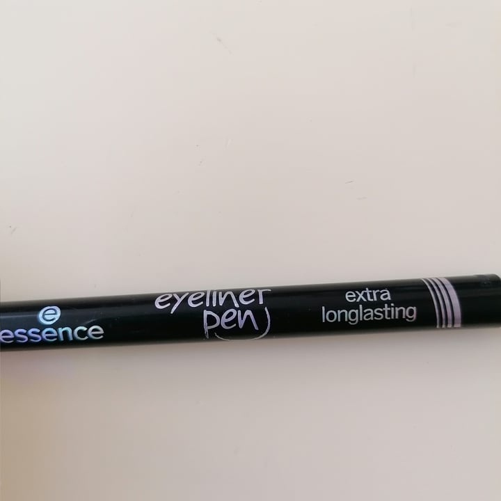 photo of Essence  Eyeliner shared by @giadacstllcc on  16 Apr 2022 - review
