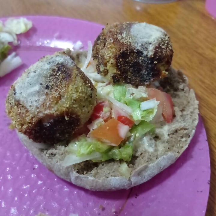 photo of Onda veggie Falafel shared by @floroteiza on  30 Oct 2020 - review