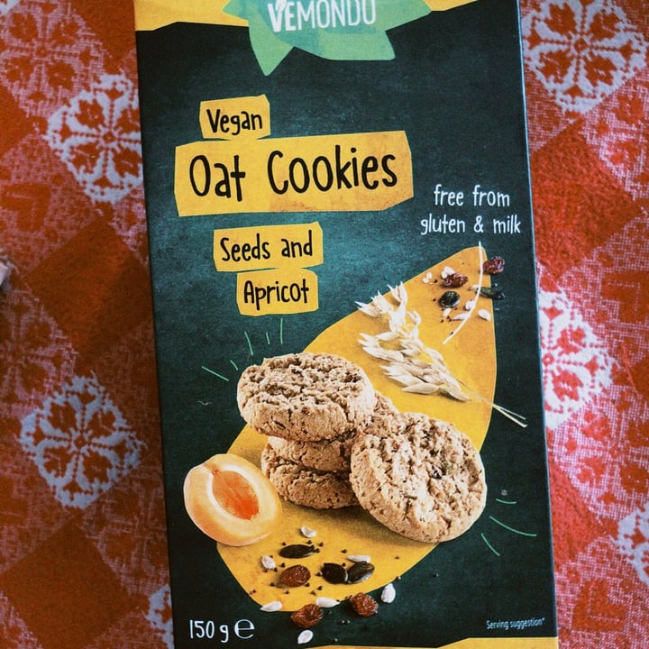 photo of Vemondo Vegan Oat Cookies Seeds and Apricot shared by @alessandrafuriosa on  04 Mar 2022 - review