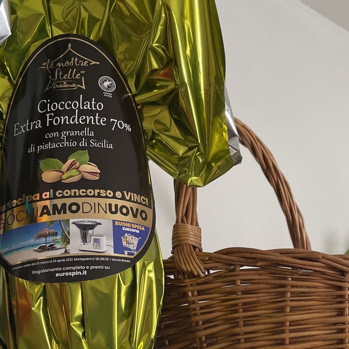 review photo of Dolciando Uovo Al Cioccolato Extra Fondente Con Granella Di Pistacchi shared by @debbygiglia on 13 Apr 2022 - review