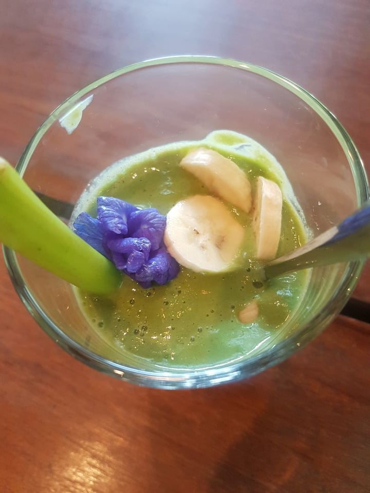 photo of Broccoli Revolution Green Smoothie 🌱 shared by @naturesfood on  06 Dec 2019 - review