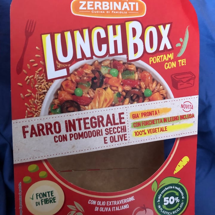 photo of Zerbinati Lunch Box Farro Integrale con Pomodori Secchi e Olive shared by @unamoracheabbonda on  07 Aug 2022 - review