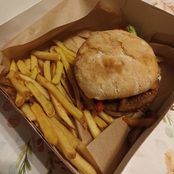 photo of VIPS Smart Vegan Burger shared by @ineroux on  04 Jun 2022 - review