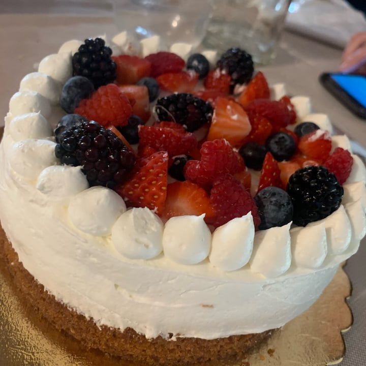 review photo of Pasticceria Gelateria San Giorgio Torta Compleanno Vegana shared by @wildflowersdea on 10 Mar 2022 - review