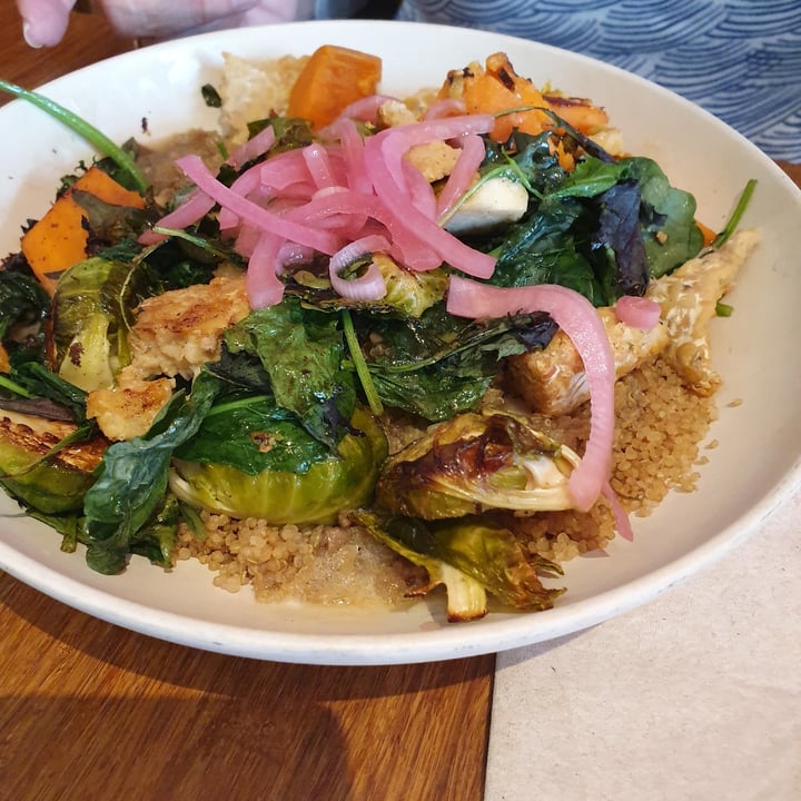 photo of Veggie Grill Immunity Bowl shared by @paniwilson on  11 Jun 2021 - review