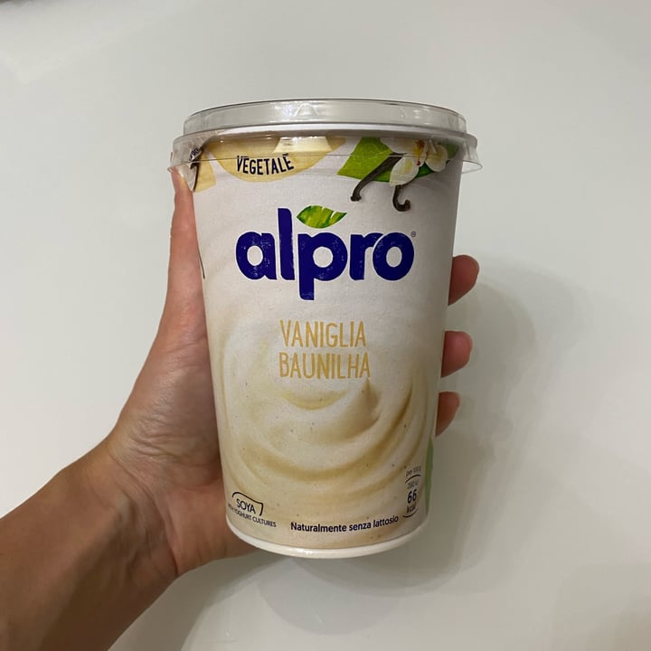 review photo of Alpro soya yogurt vaniglia shared by @supermarti on 15 Oct 2022 - review