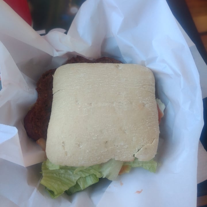 photo of Mostaza Libertador Vegan NotBurger LTC shared by @flxren on  02 Dec 2021 - review