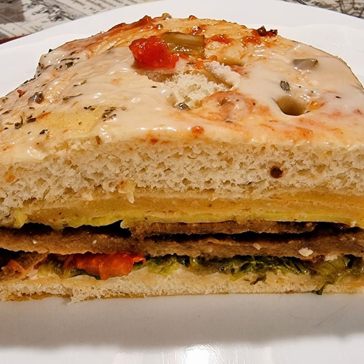 photo of Oh My Veggie Vegan Bakery Pizza Lomo shared by @markoscc on  29 Apr 2021 - review