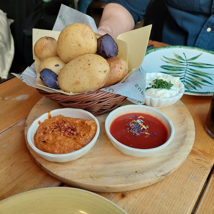 photo of SUPERCHULO MADRID Patatas Chulapas shared by @runa on  15 Jan 2022 - review