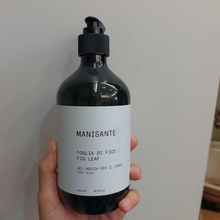 review photo of Manisante Gel Doccia Foglia Di Fico shared by @sargi83 on 19 Sep 2022 - review