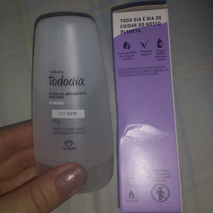photo of Natura Álcool gel antisséptico para mãos. shared by @quellima on  08 May 2022 - review