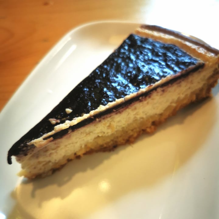 photo of Chiccoteca Pesaro cheesecake shared by @veganvicky on  09 Oct 2022 - review