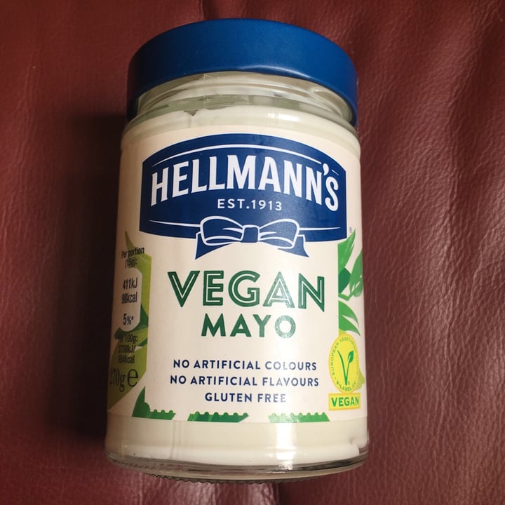 photo of Hellmann’s Hellman’s Vegan Mayonnaise shared by @clairebustin on  07 Jul 2019 - review
