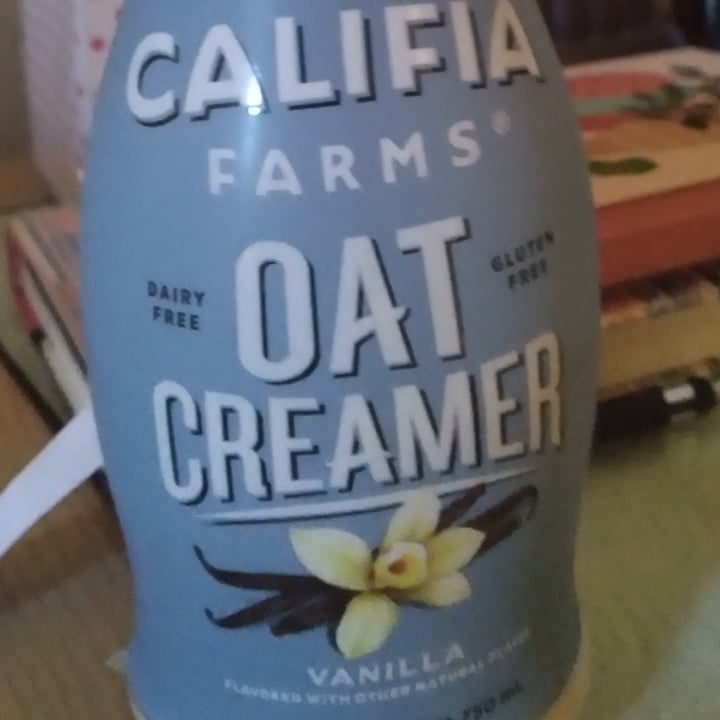 photo of Califia Farms Califia hazelnut oat milk creamer shared by @mari84 on  18 Dec 2022 - review