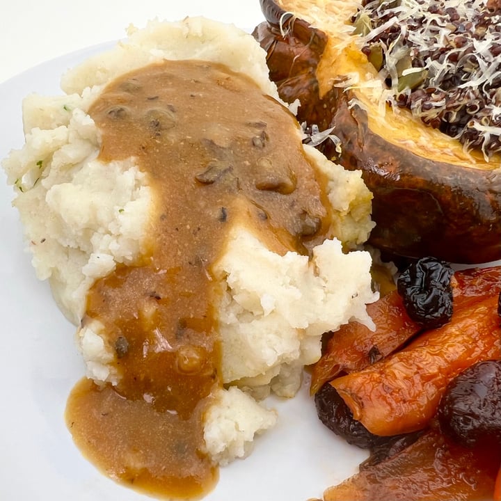 review photo of Happy Day Juice Co. Happy Holiday Meal shared by @pdxveg on 26 Dec 2021 - review