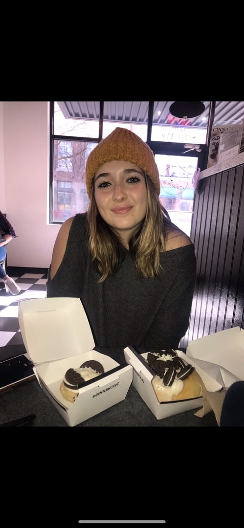 photo of Cinnaholic Cookies and cream cinnamon roll shared by @veganbrian on  16 Jan 2020 - review