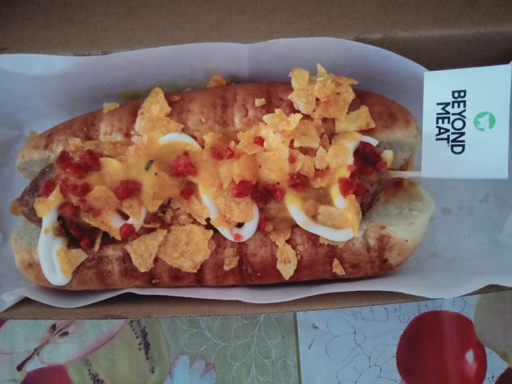 photo of Veggie Dojo Nacho cheese and bacon hotdog shared by @veganspicegirl on  17 Apr 2020 - review