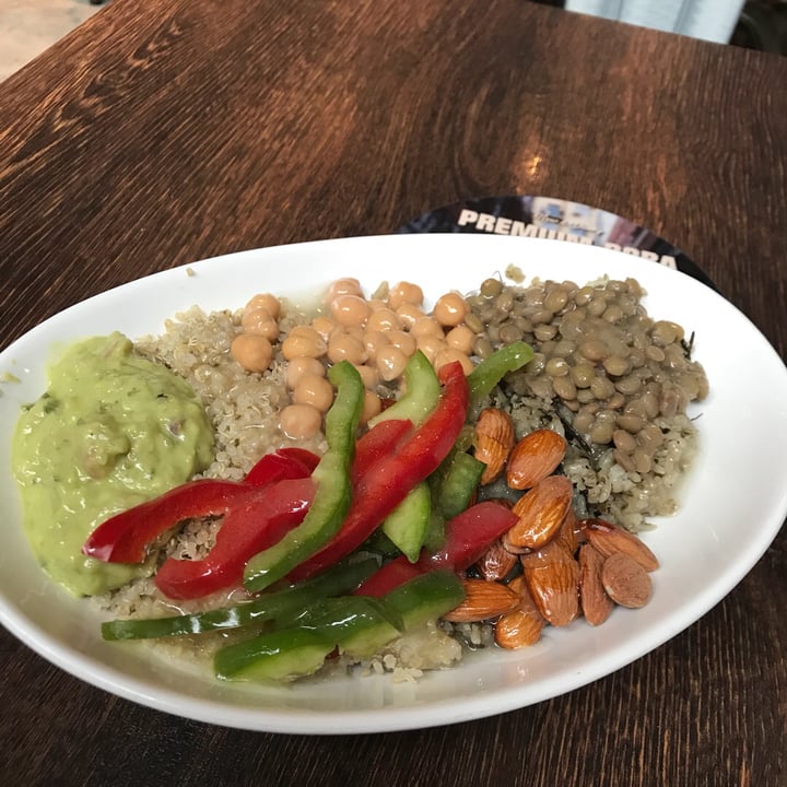 photo of Platypus Foodbar (Closed) Salad / Rice Bowl shared by @opheeeliaaa on  14 Nov 2019 - review
