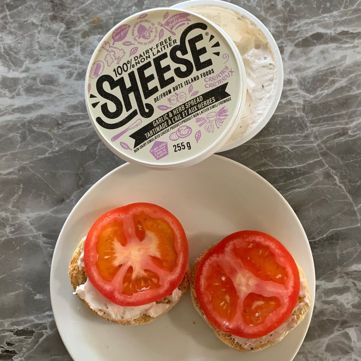 review photo of Bute Island Foods Garlic & Herb Creamy Sheese shared by @novamercury on 18 Jul 2022 - review