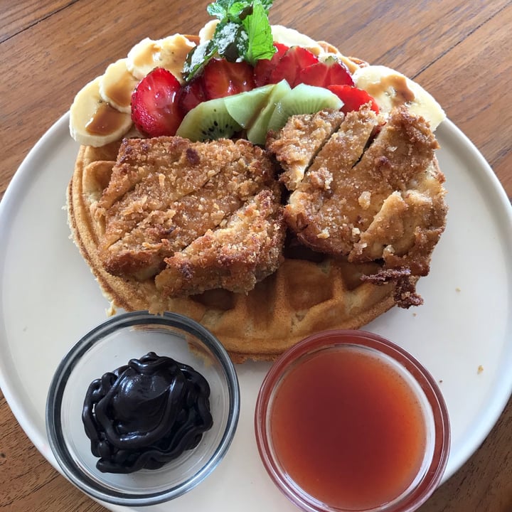 review photo of I Am Vegan Babe Cafe Chicken Waffle shared by @vegan-alien on 28 Jul 2020 - review