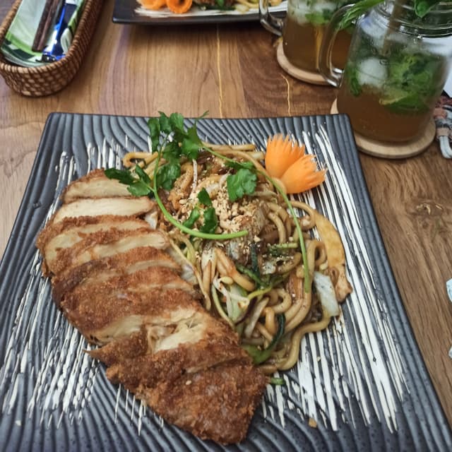 Photo of the dish “Udon Nudeln mit veganer Ente”