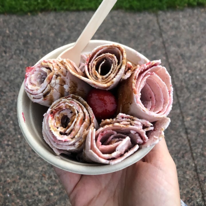 photo of Truckin' Roll Hipster Coconut Rolled Ice Cream shared by @camsveganeats on  27 Jul 2021 - review