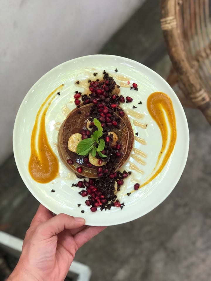 photo of NOMAD Cafe Boutique Vegan pancakes shared by @beneatsseeds on  01 May 2019 - review