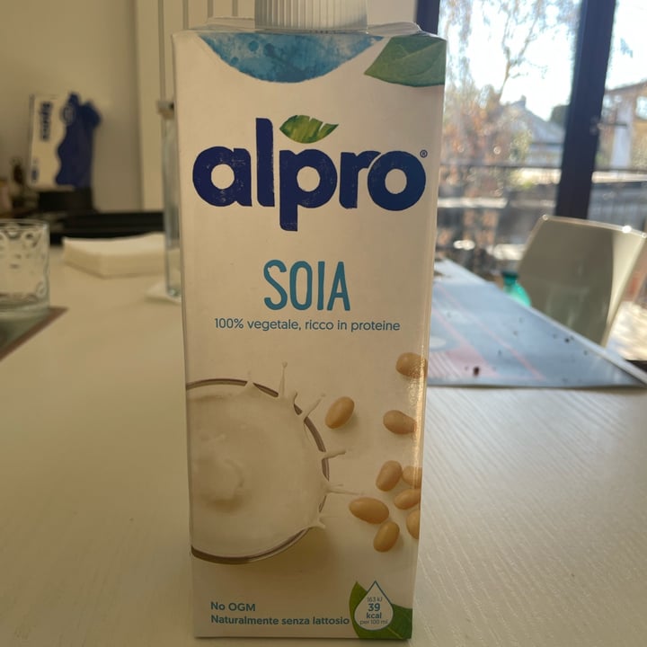 photo of Alpro 100% vegetale soia ricco in proteine shared by @ariedori on  11 Dec 2022 - review