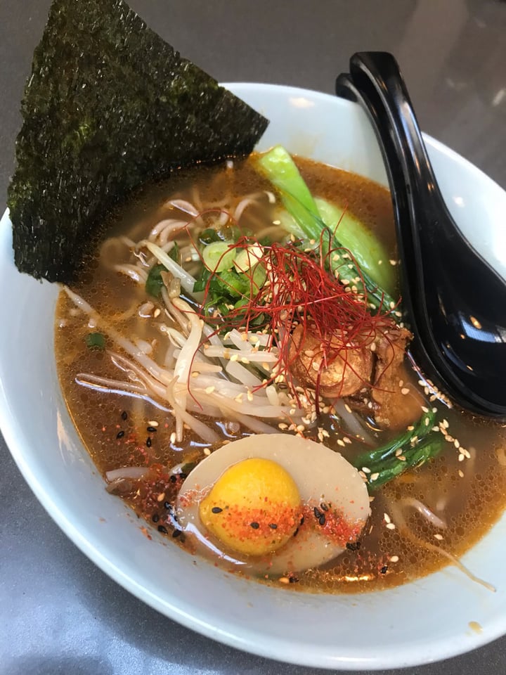 review photo of Ramen Hood Cold Smoked Onion Ramen shared by @tanzaniteandturmeric on 14 Apr 2019 - review