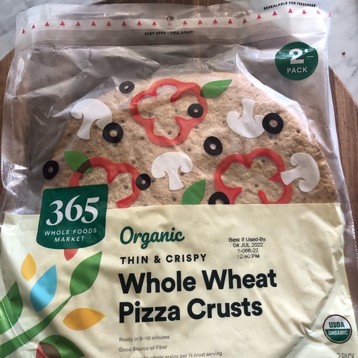 photo of 365 Whole Foods Market Organic whole wheat thin & crispy pizza crusts shared by @sf4 on  26 May 2022 - review
