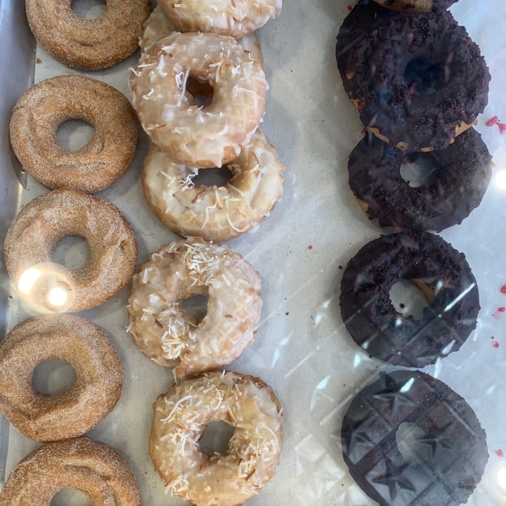 photo of Trejo’s Coffee & Donuts Raised Lowrider Donut shared by @lohasmiles on  15 Jul 2020 - review
