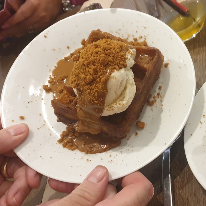 photo of Vegivores Biscoffle shared by @becks1871 on  05 Sep 2021 - review