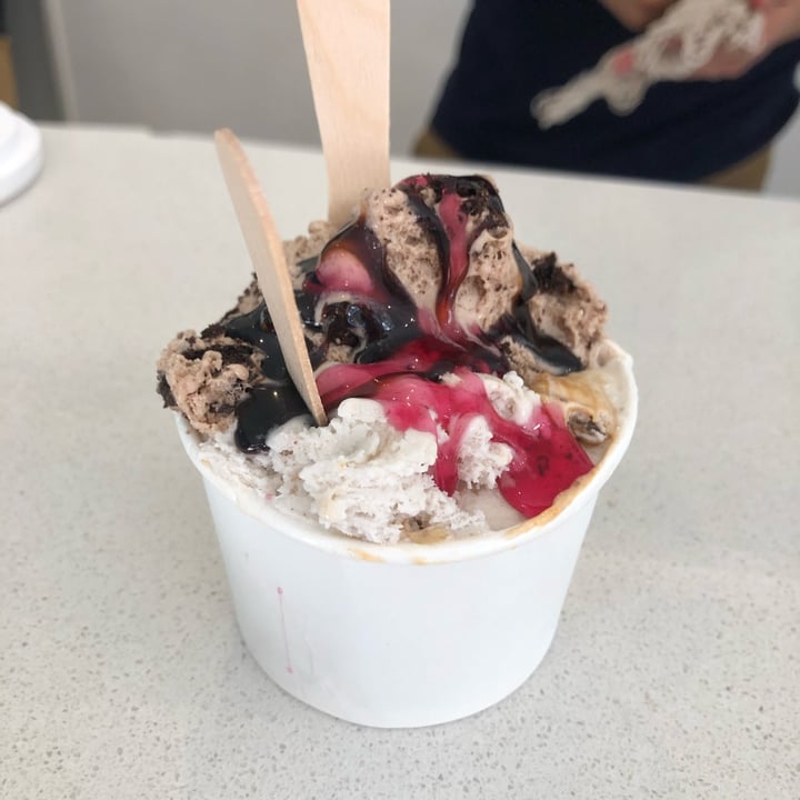 photo of Ainara Helados Veganos Coco con dulce de leche shared by @claricartasegna on  25 Oct 2021 - review