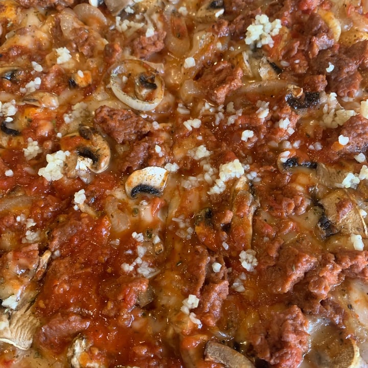 photo of Papachinos Clearwater Vegan beyond mince pizza shared by @haleyrieckhoff on  07 Jan 2022 - review