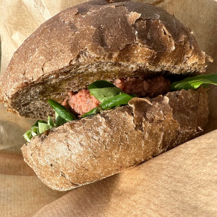 review photo of Van Ver Burger Piemunteis shared by @cip88 on 26 Sep 2022 - review