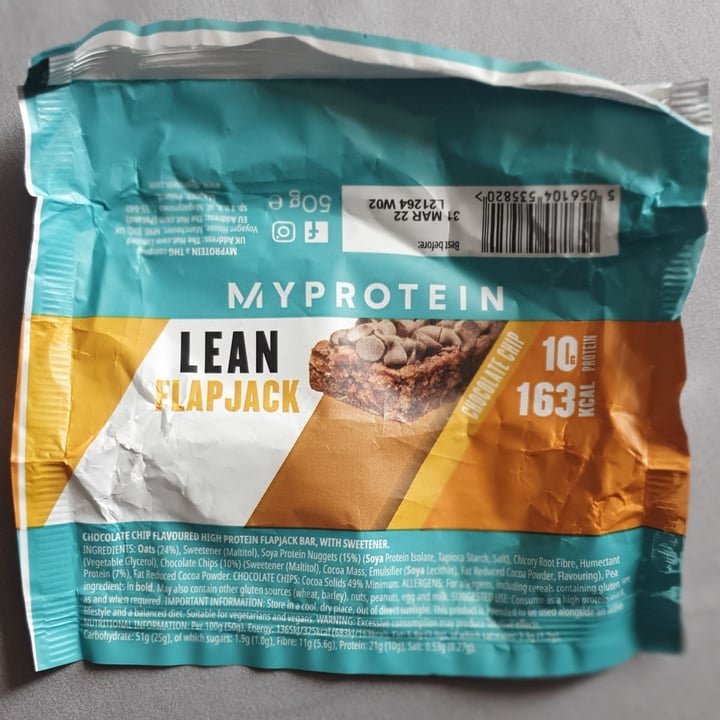 photo of MyProtein Lean Flapjack chocolate chip shared by @erikaciardiello12 on  04 Jun 2022 - review
