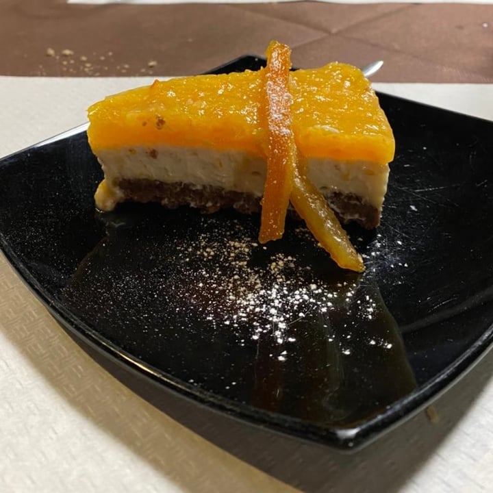 photo of La Tecia Vegana Cheesecake All'arancia shared by @martinabecherucci on  04 Feb 2022 - review