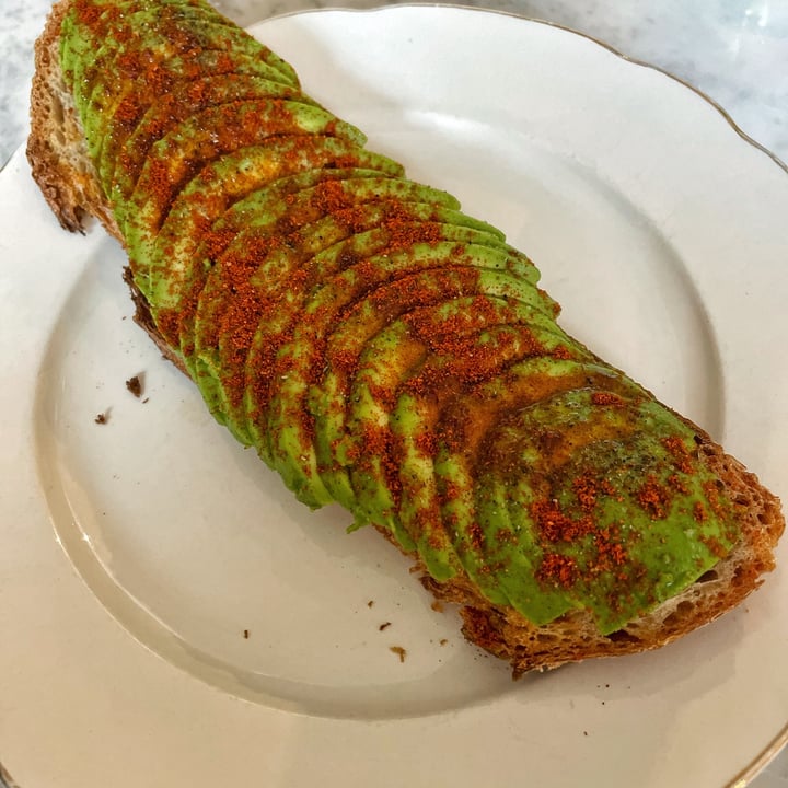 photo of Gelsomina Pane ai grandi antichi con avocado e paprika dolce shared by @giulia722 on  06 Sep 2022 - review