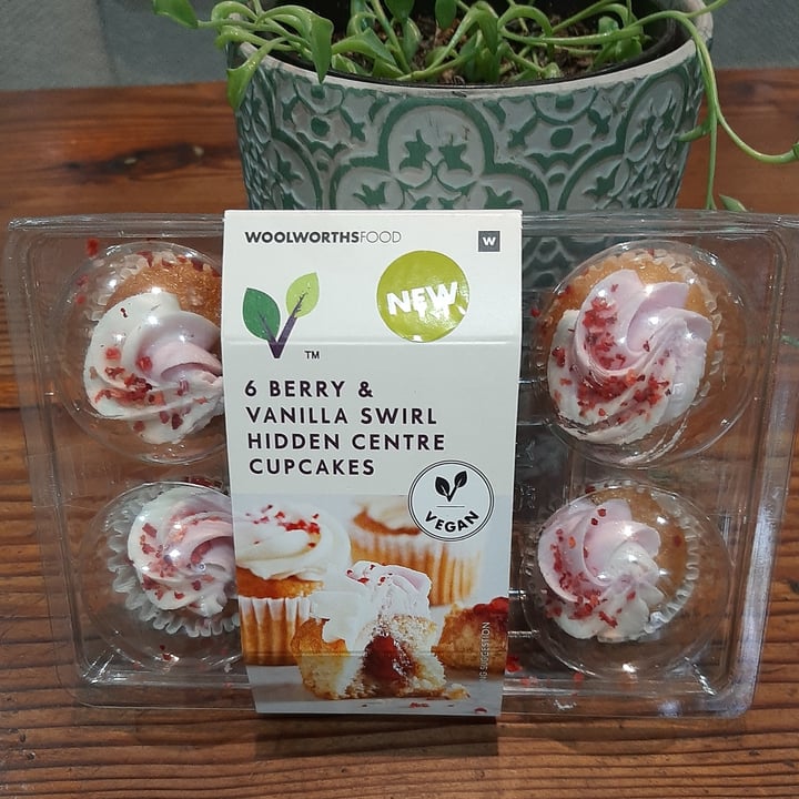 photo of Woolworths Food Berry and Vanilla Swirl Hidden Center Cupcakes shared by @rynol on  23 Oct 2021 - review
