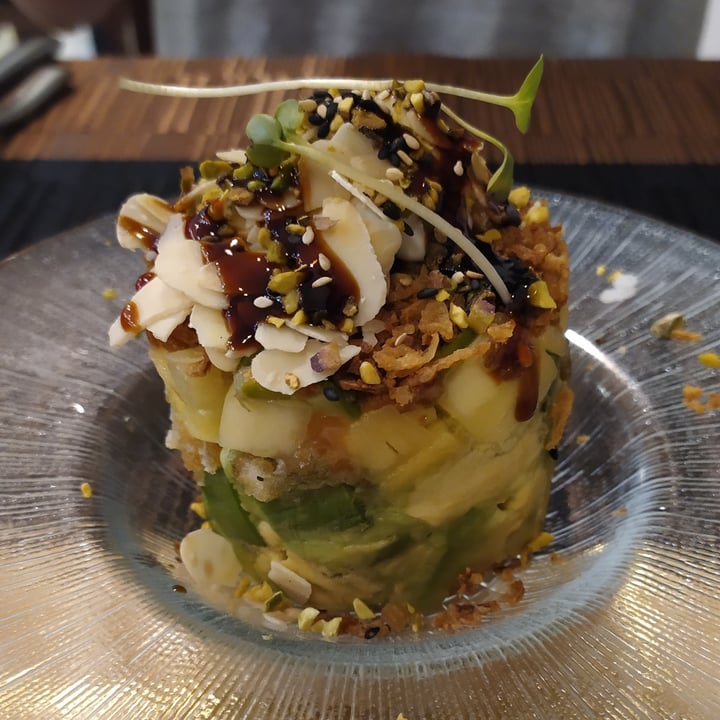photo of Ristorante Sushi House Piatto di sushi vegan misto shared by @streghetta85 on  09 Oct 2022 - review