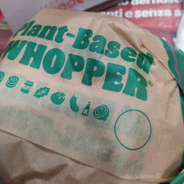 photo of Burger King Plant Based Whopper shared by @mariaterraroli on  09 Jul 2022 - review