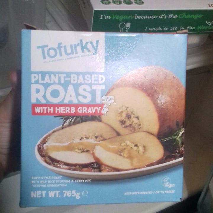 photo of Tofurky Plant-Based Roast with Herb Gravy shared by @esquizofredy on  08 Jan 2021 - review