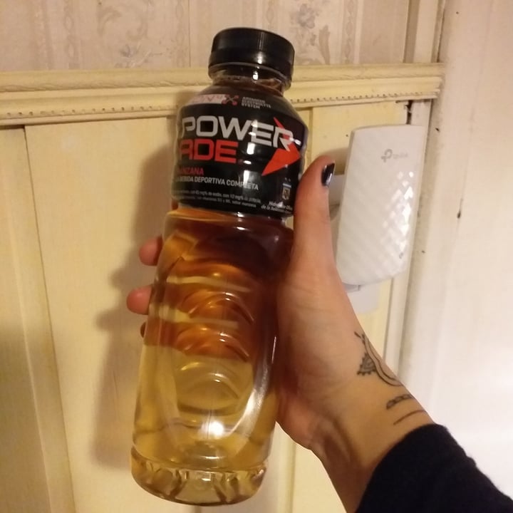 photo of Powerade Powerade de manzana shared by @mar-antiespecista1 on  31 Mar 2021 - review