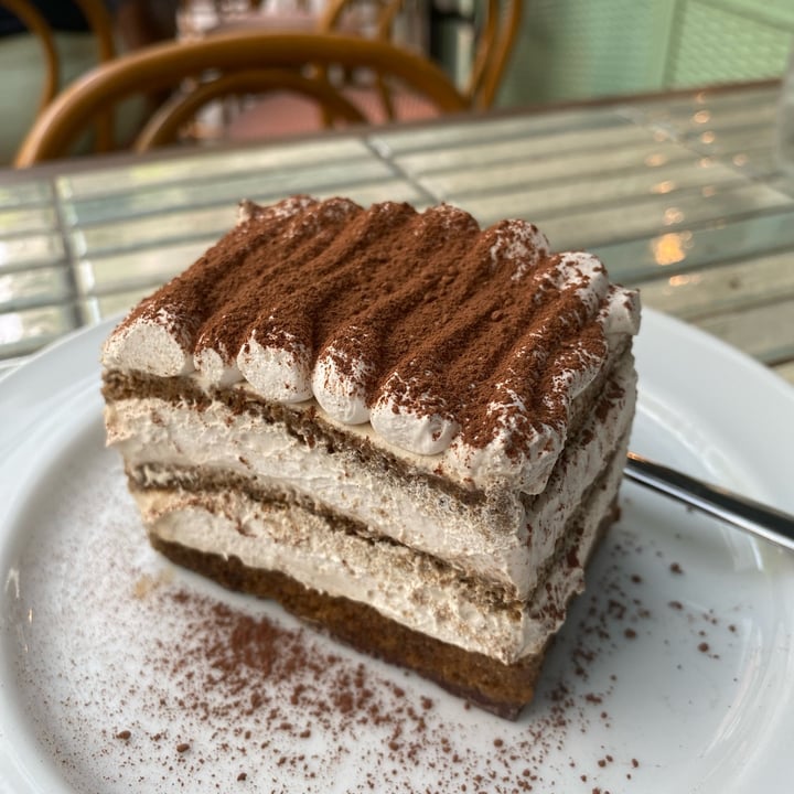 review photo of Privé CHIJMES Tiramisu shared by @meduza on 26 Nov 2022 - review