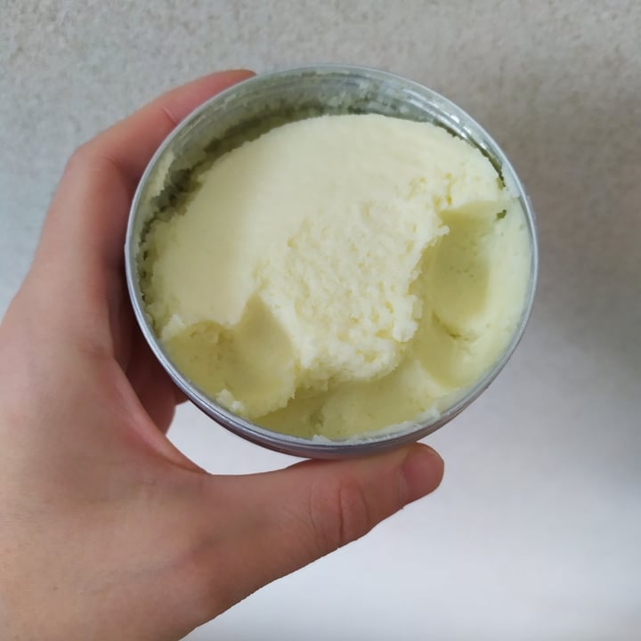 review photo of Queen’s Wood World crema corpo tropical beauty shared by @kkami-sama on 14 Oct 2022 - review