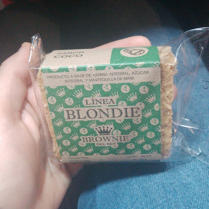 review photo of Brownie del Rey Blondie de Coco shared by @milavgan on 09 Aug 2022 - review