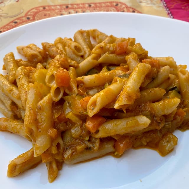 Foto do prato “Macarrones con verduras”