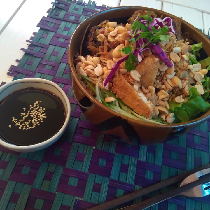 photo of Rainbow Rice Vegan Mixed Noodle shared by @conradwill1d on  01 Jan 2021 - review